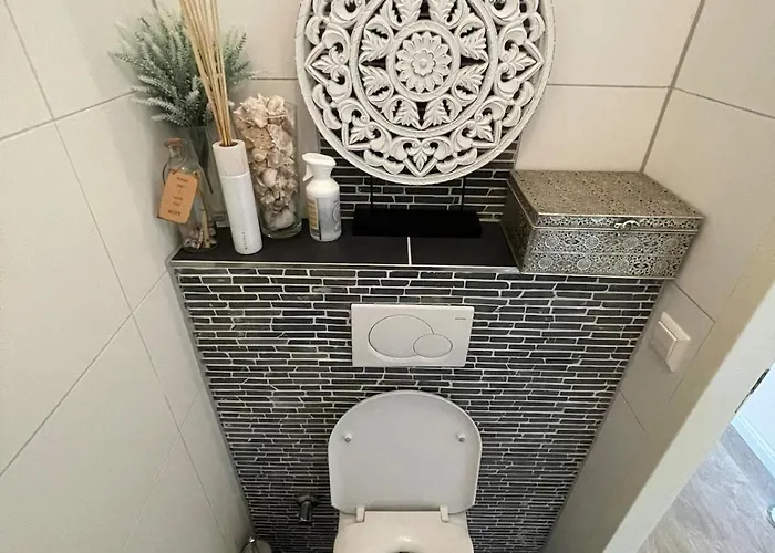 Beautiful Luxury With Skyline *