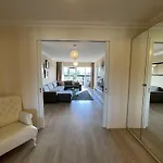 Beautiful Luxury With Skyline Апартаменты *