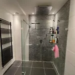 Beautiful Luxury With Skyline Апартаменты *